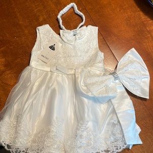 Little girls white dress 👗